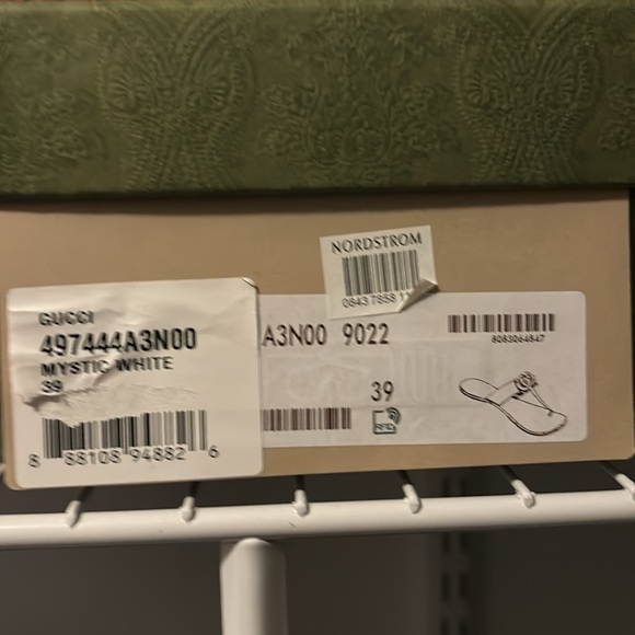 Gucci Marmont flat sandals in mystic white size 39 - Picture 8 of 8